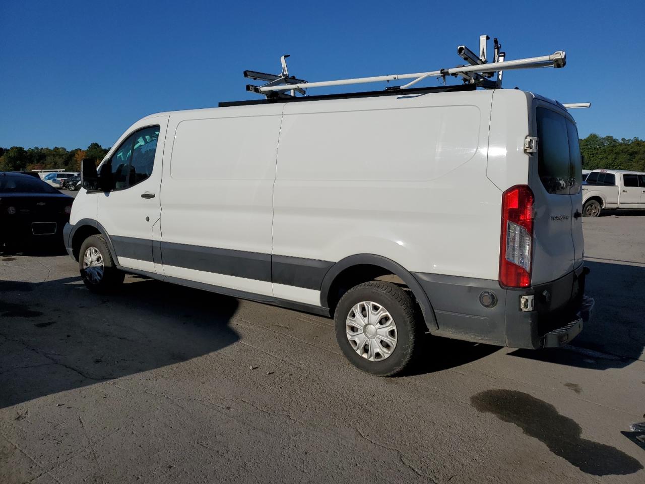 1FTYE2YM6KKB76100 · 2019 FORD TRANSIT · 2/14
