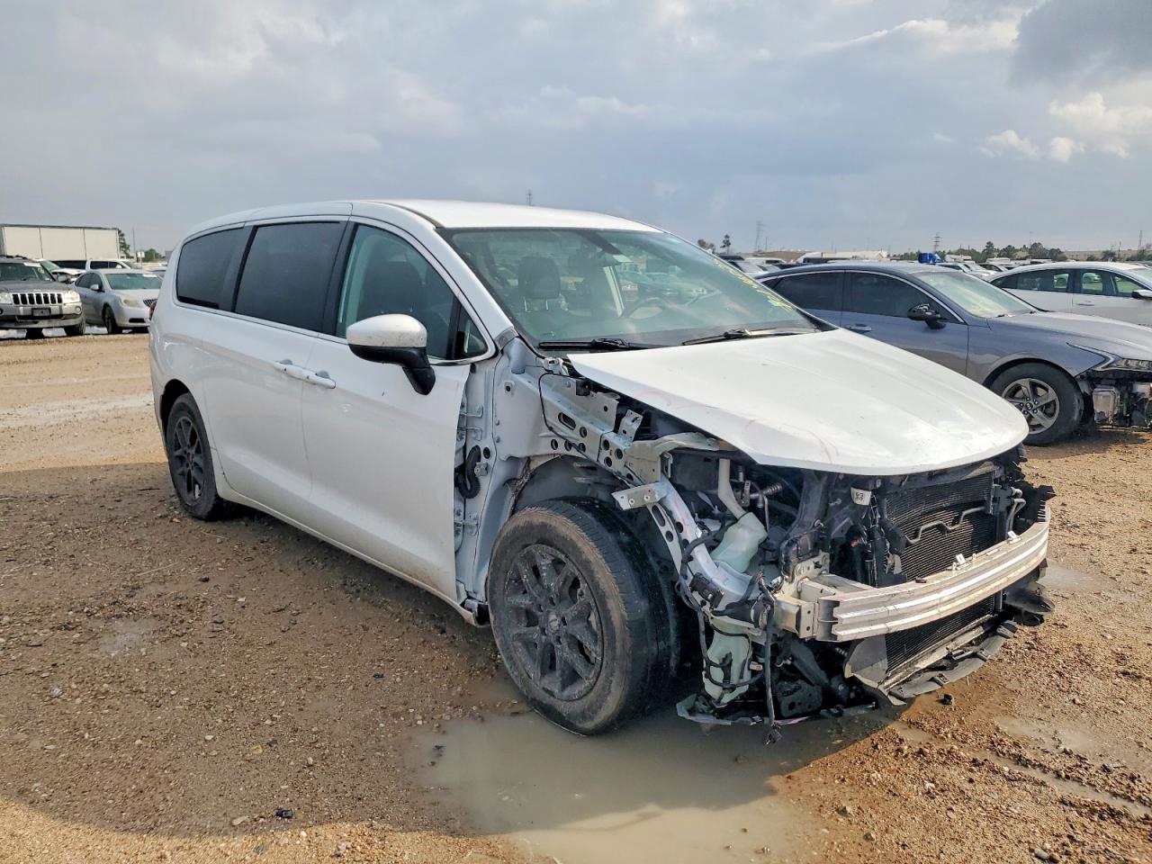 2C4RC1CGXNR218571 · 2022 CHRYSLER VOYAGER · 4/12