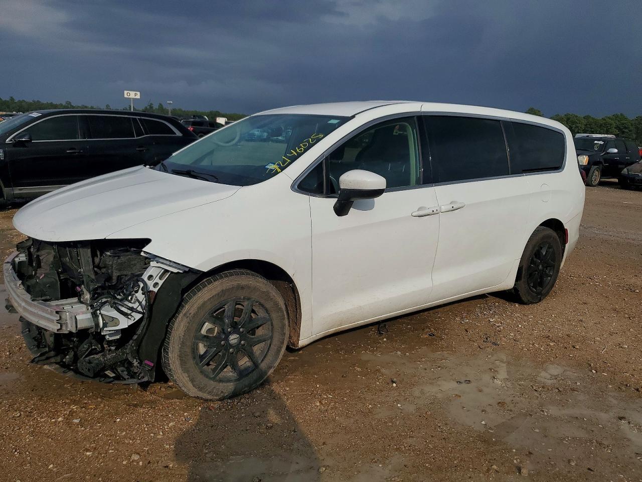 2C4RC1CGXNR218571 · 2022 CHRYSLER VOYAGER