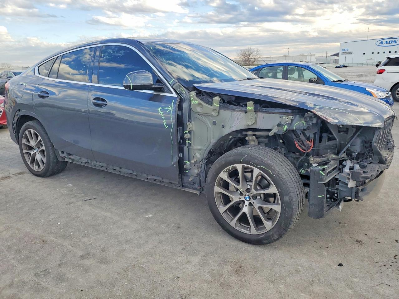5UXCY4C09M9D88499 · 2021 BMW X6 · 4/14