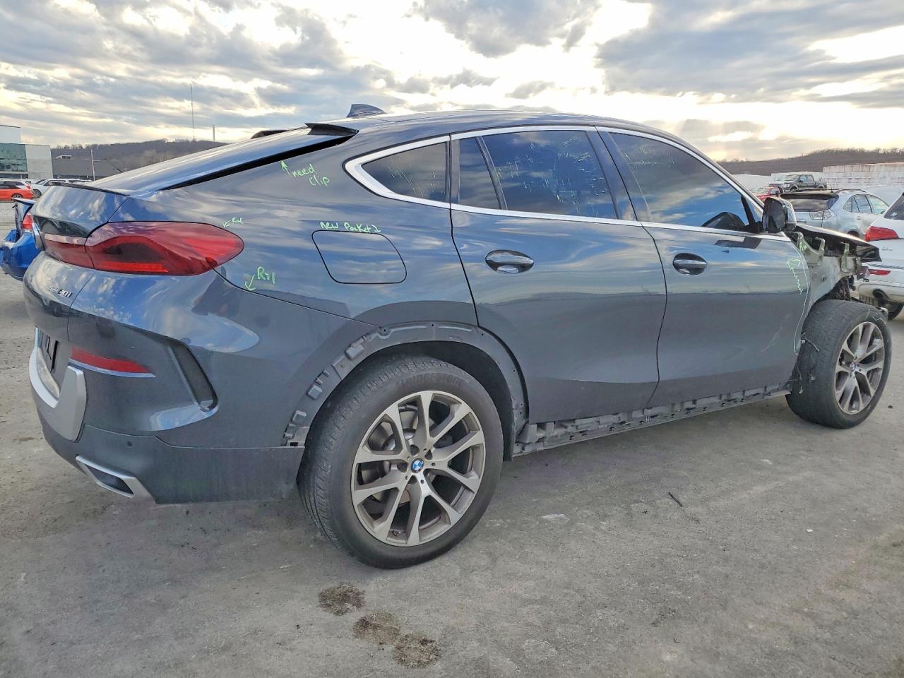 5UXCY4C09M9D88499 · 2021 BMW X6 · 3/14