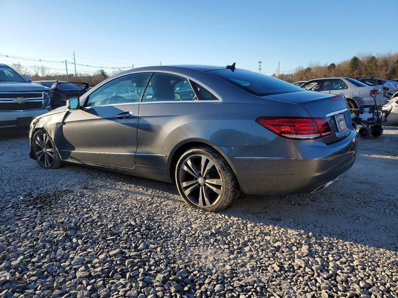 WDDKJ6HB2HF361288 · 2017 MERCEDES-BENZ E · 2/12