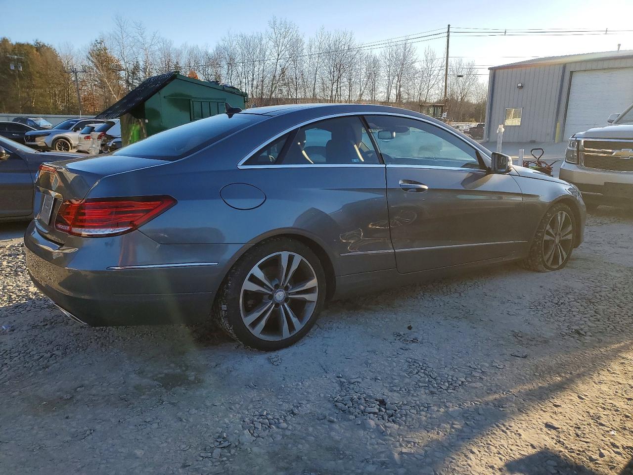 WDDKJ6HB2HF361288 · 2017 MERCEDES-BENZ E · 3/12
