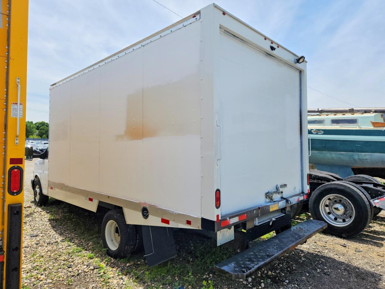 1HA3GTF70RN005046 · 2024 CHEVROLET EXPRESS · 2/13