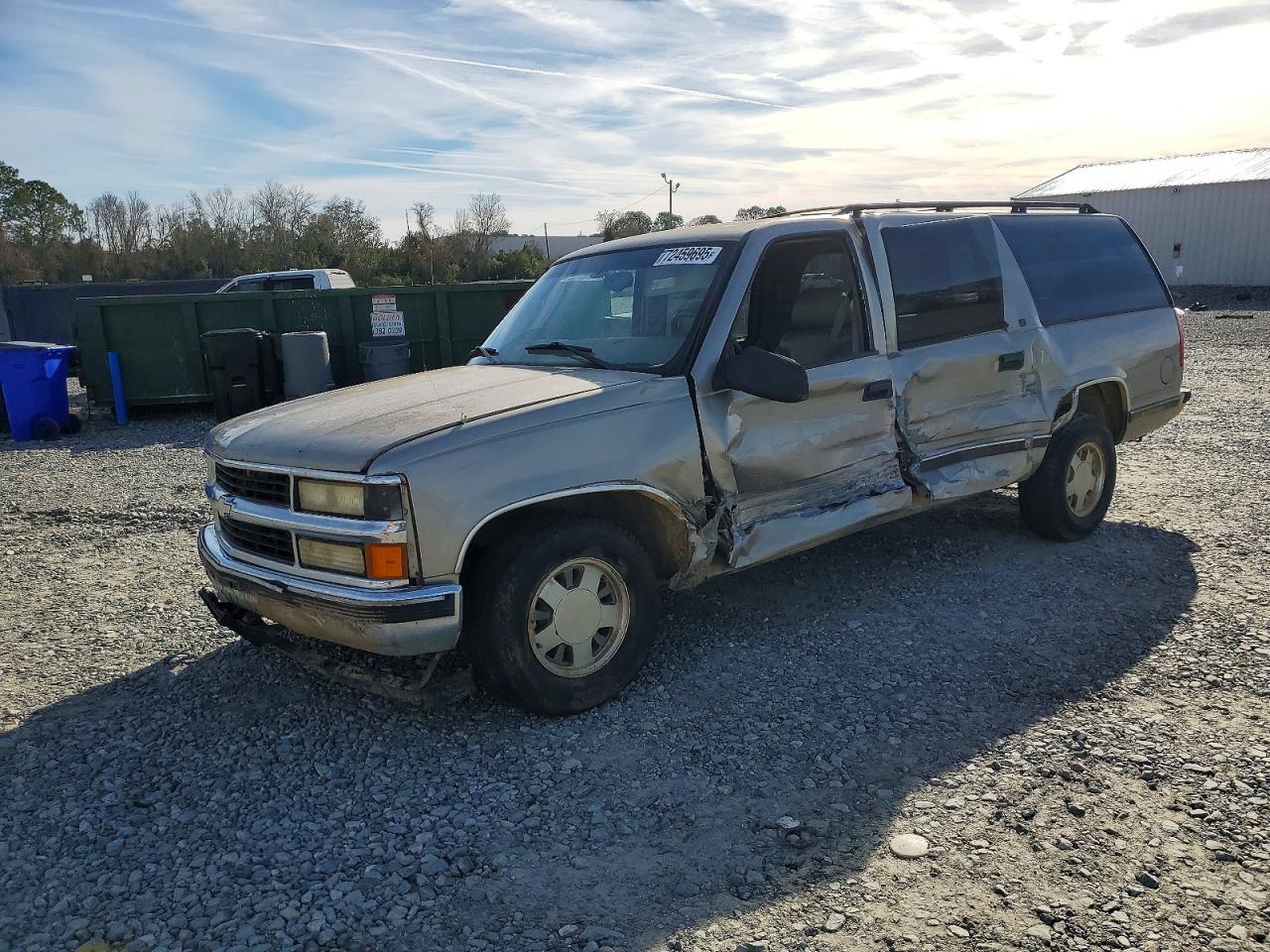3GNEC16R6XG121136 · 1999 CHEVROLET SUBURBAN