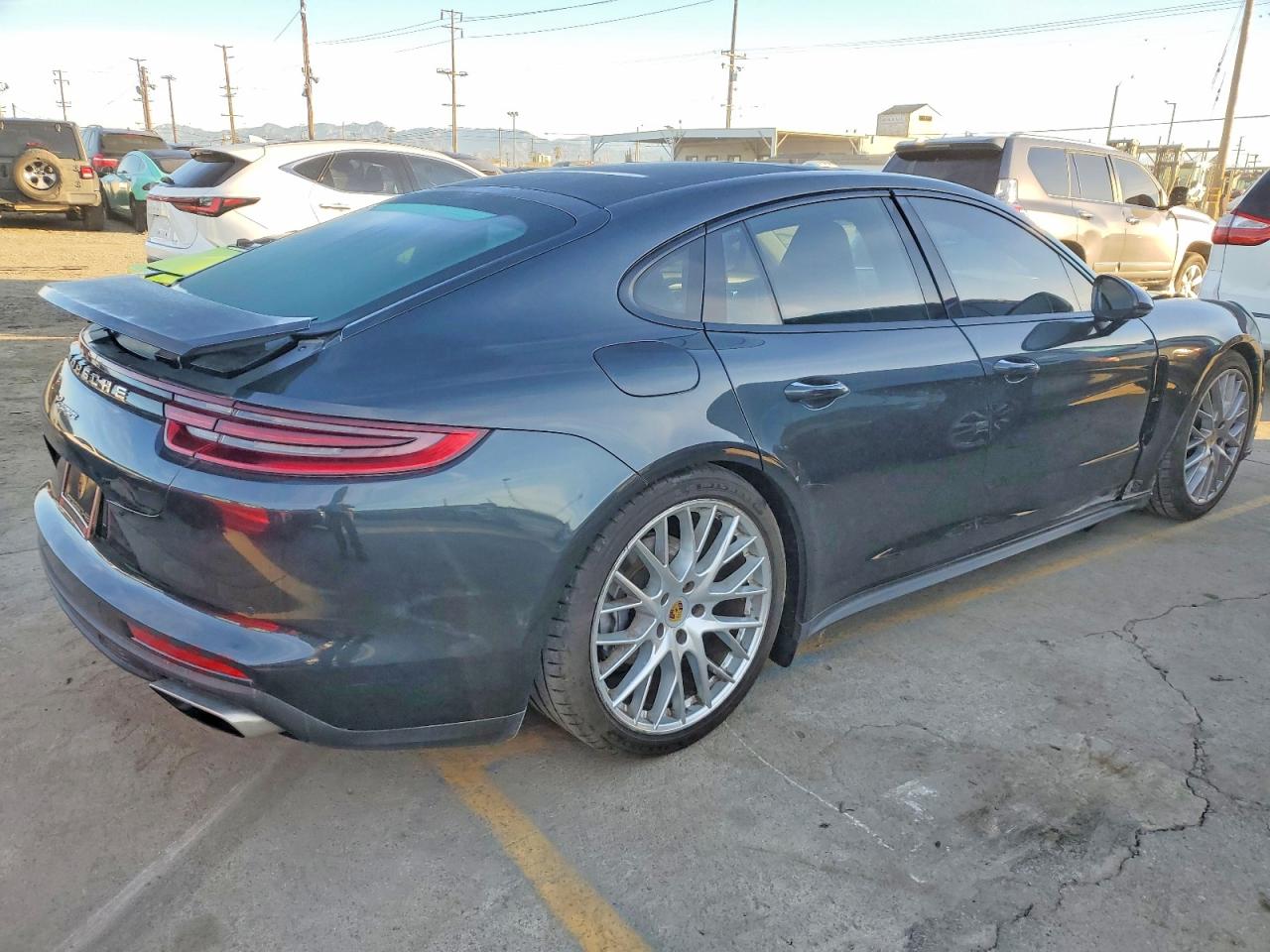WP0AA2A72HL100409 · 2017 PORSCHE PANAMERA · 3/12