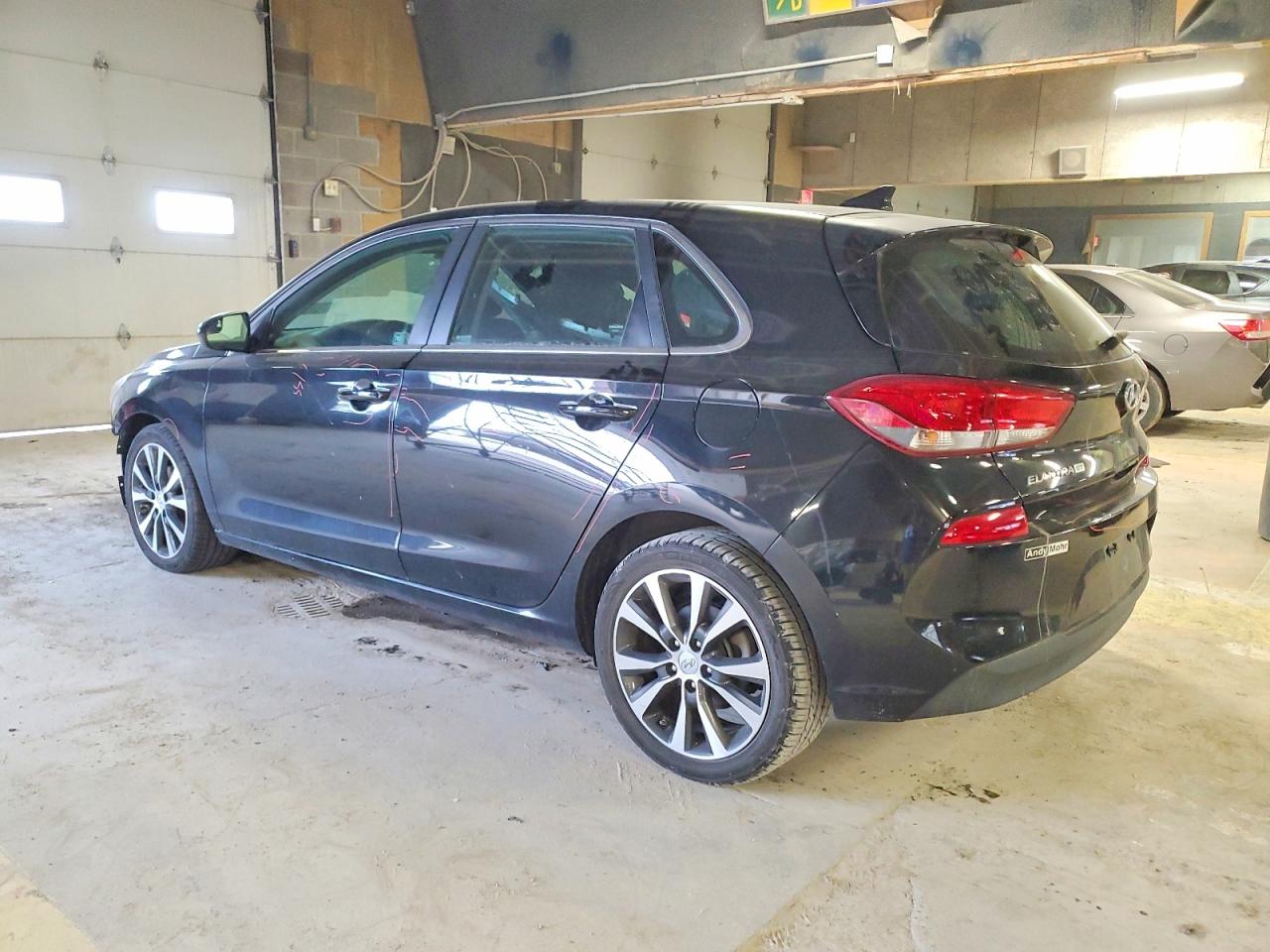 KMHH35LEXKU097794 · 2019 HYUNDAI ELANTRA GT · 2/13