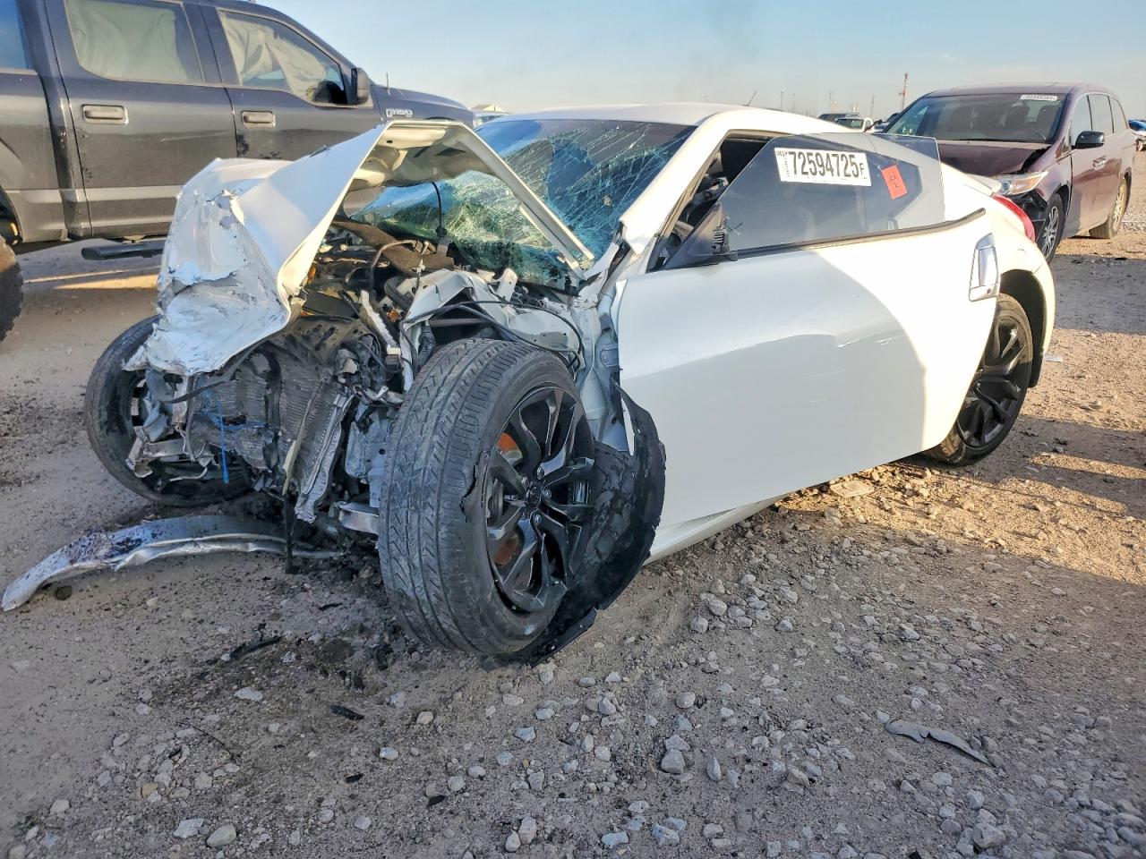 2016 NISSAN 370Z