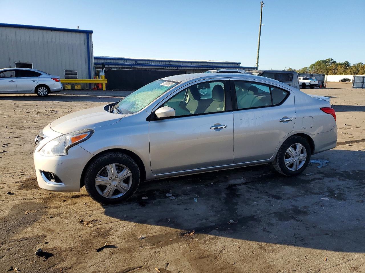 3N1CN7AP8GL913804 · 2016 NISSAN VERSA