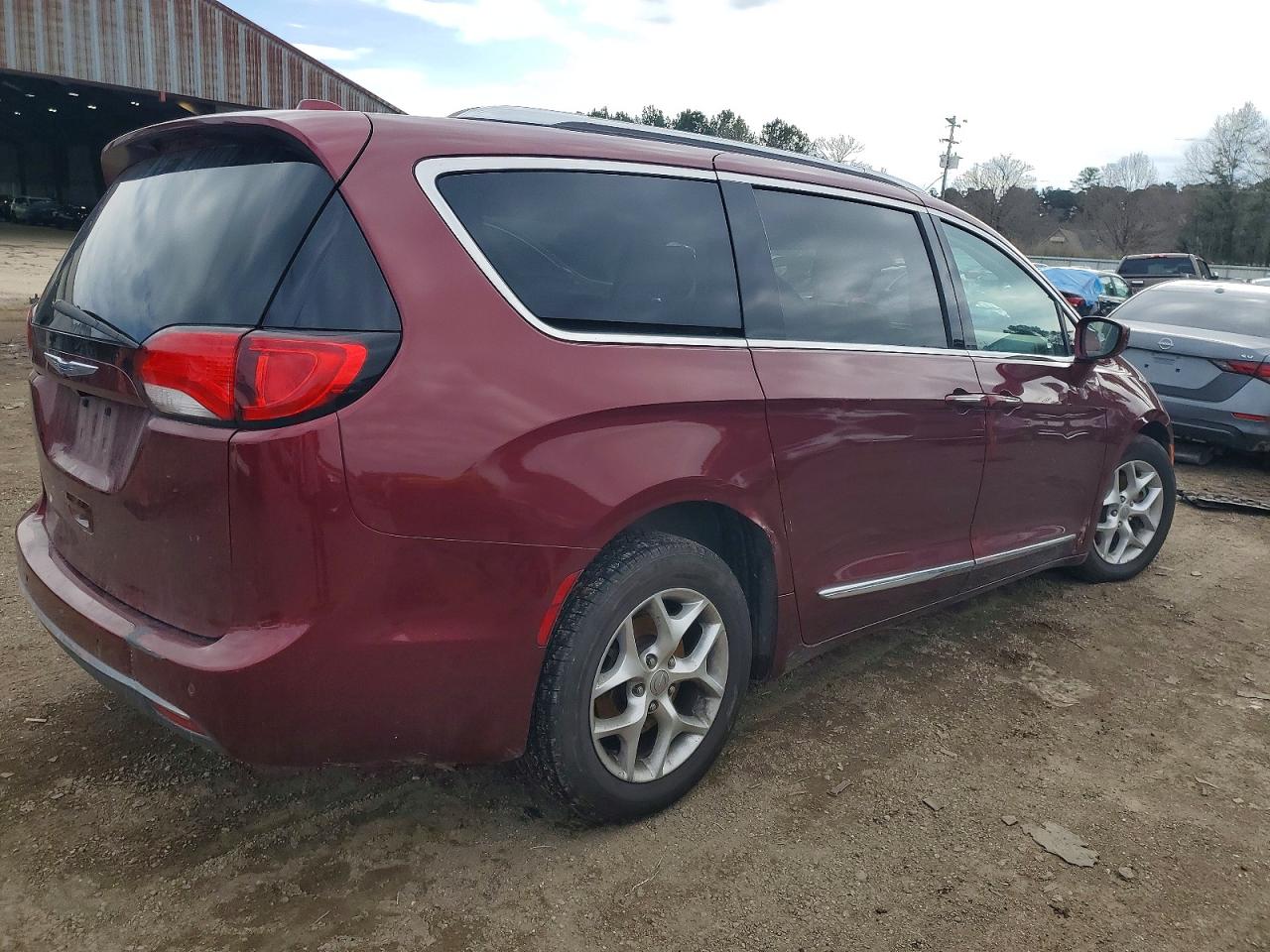 2C4RC1EG1HR634560 · 2017 CHRYSLER PACIFICA · 3/13