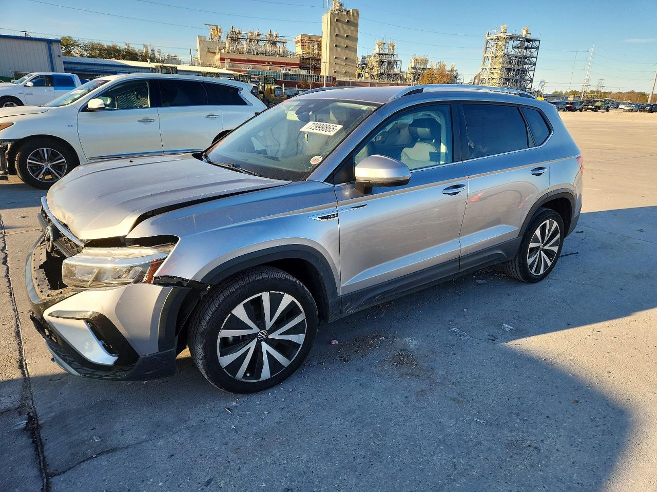 3VVSX7B24NM089038 · 2022 VOLKSWAGEN TAOS