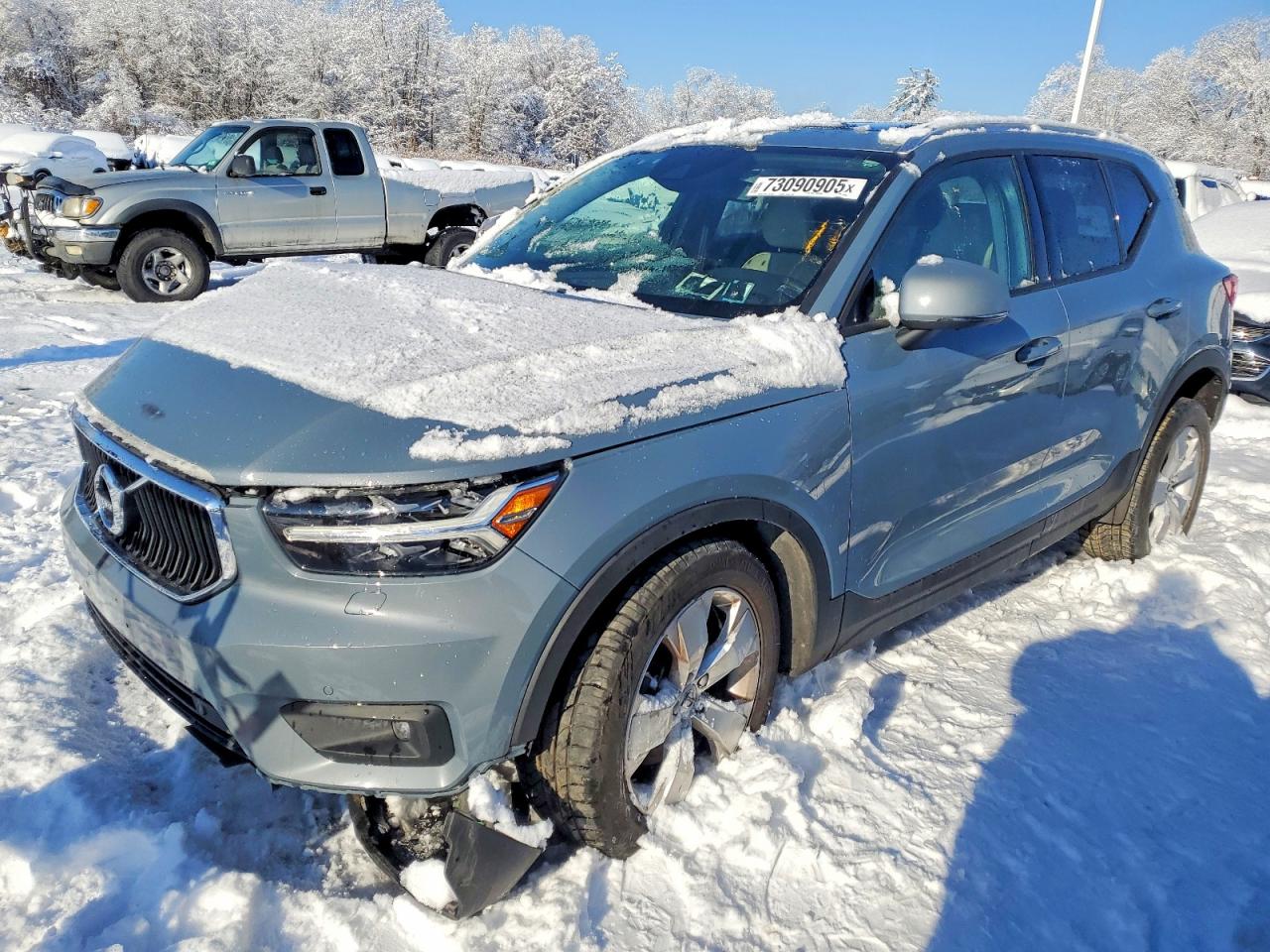 YV4162UK3L2174421 · 2020 VOLVO XC40