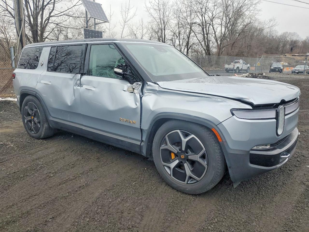 7PDSGABA2PN006517 · 2023 RIVIAN R1S · 4/13