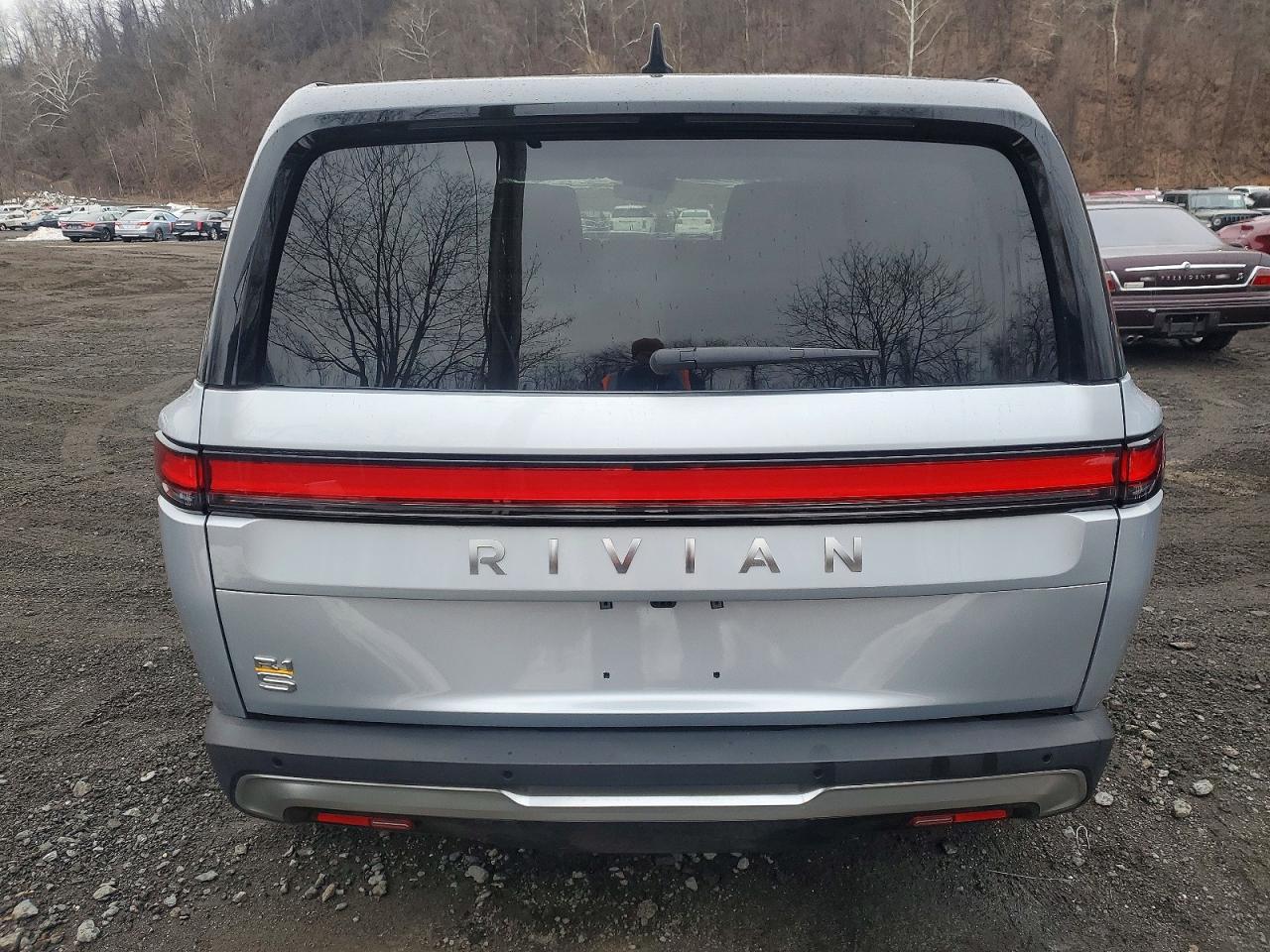 7PDSGABA2PN006517 · 2023 RIVIAN R1S · 6/13