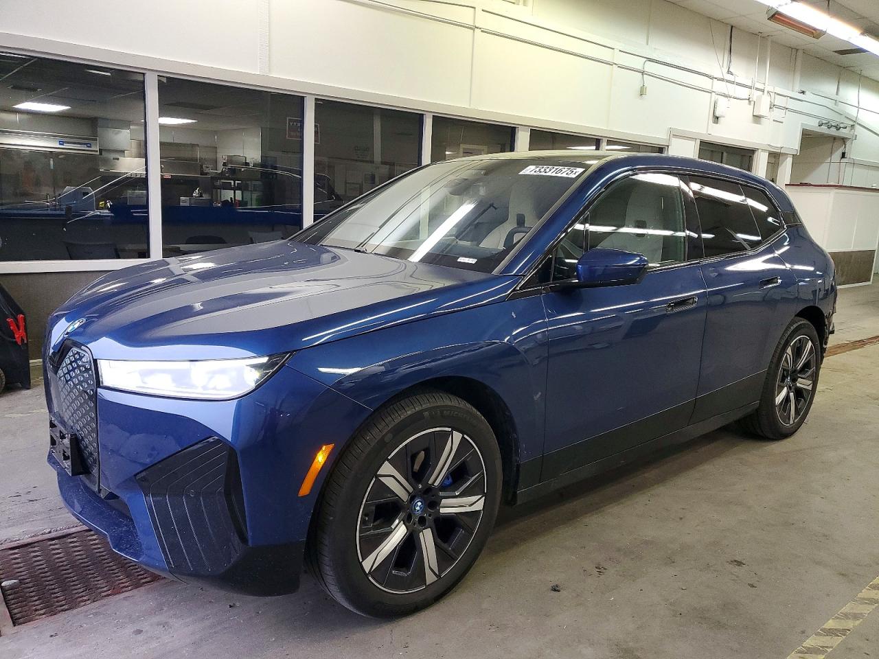 WB523CF0XRCR56022 · 2024 BMW IX
