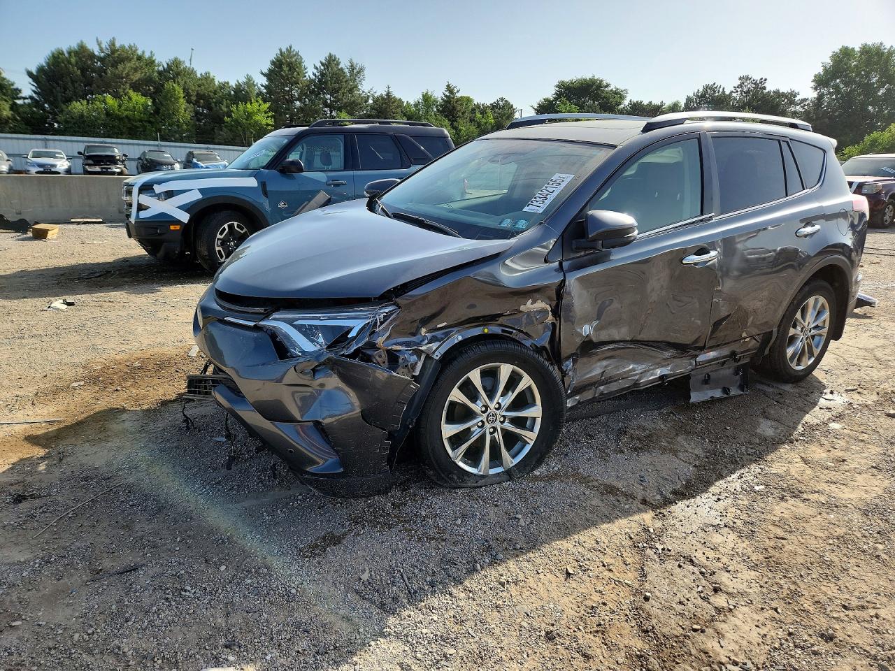 JTMDJREV2GD030756 · 2016 TOYOTA RAV4 HV
