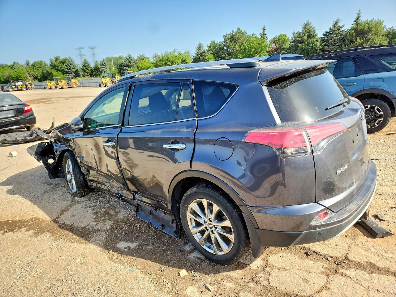 JTMDJREV2GD030756 · 2016 TOYOTA RAV4 HV · 2/12