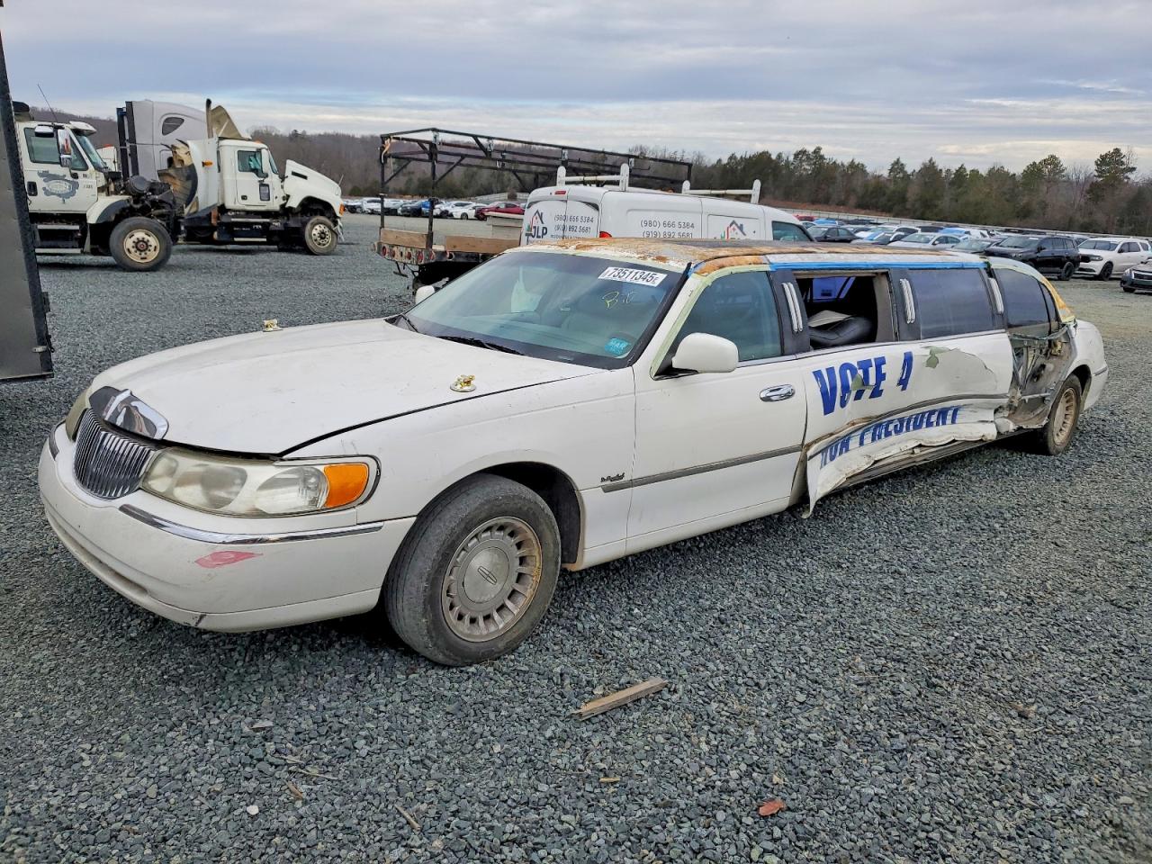 1998 LINCOLN TOWN CAR