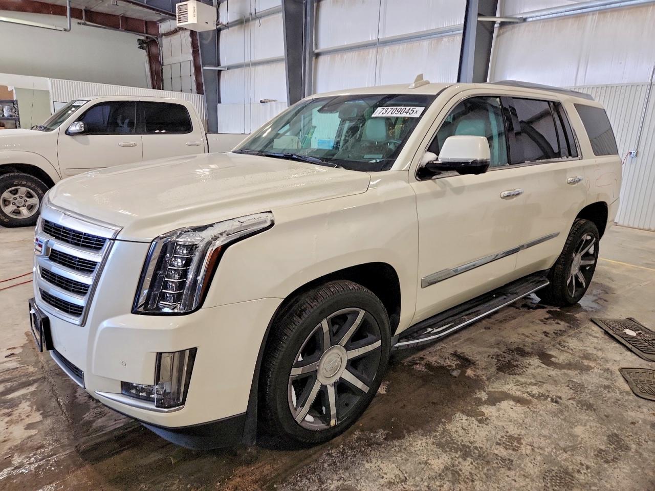 1GYS4MKJ2FR690519 · 2015 CADILLAC ESCALADE