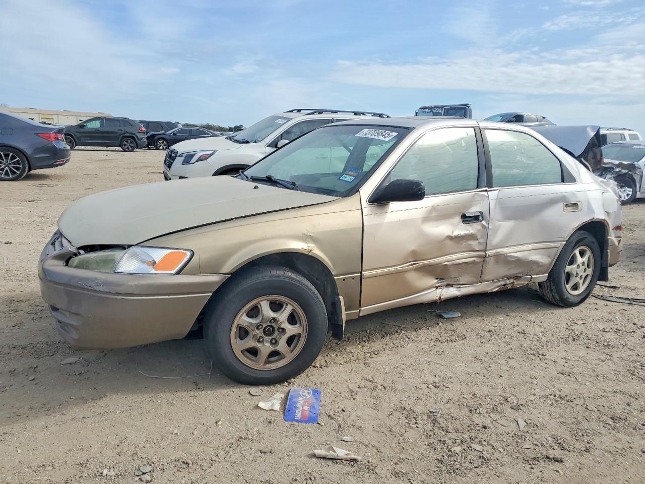 4T1BG22KXVU150773 · 1997 TOYOTA CAMRY