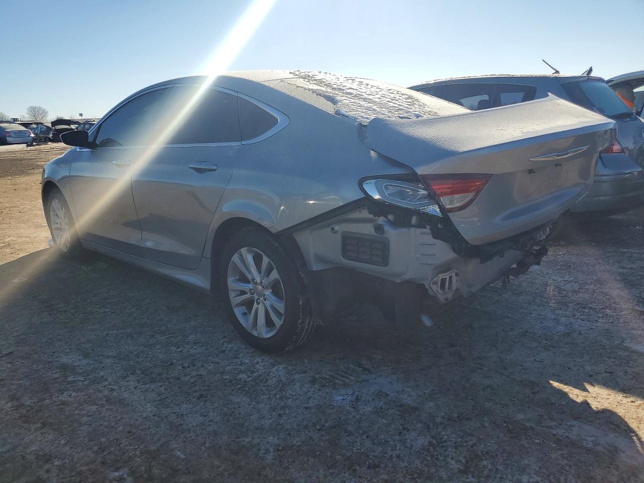 1C3CCCAB2FN542349 · 2015 CHRYSLER 200 · 2/13
