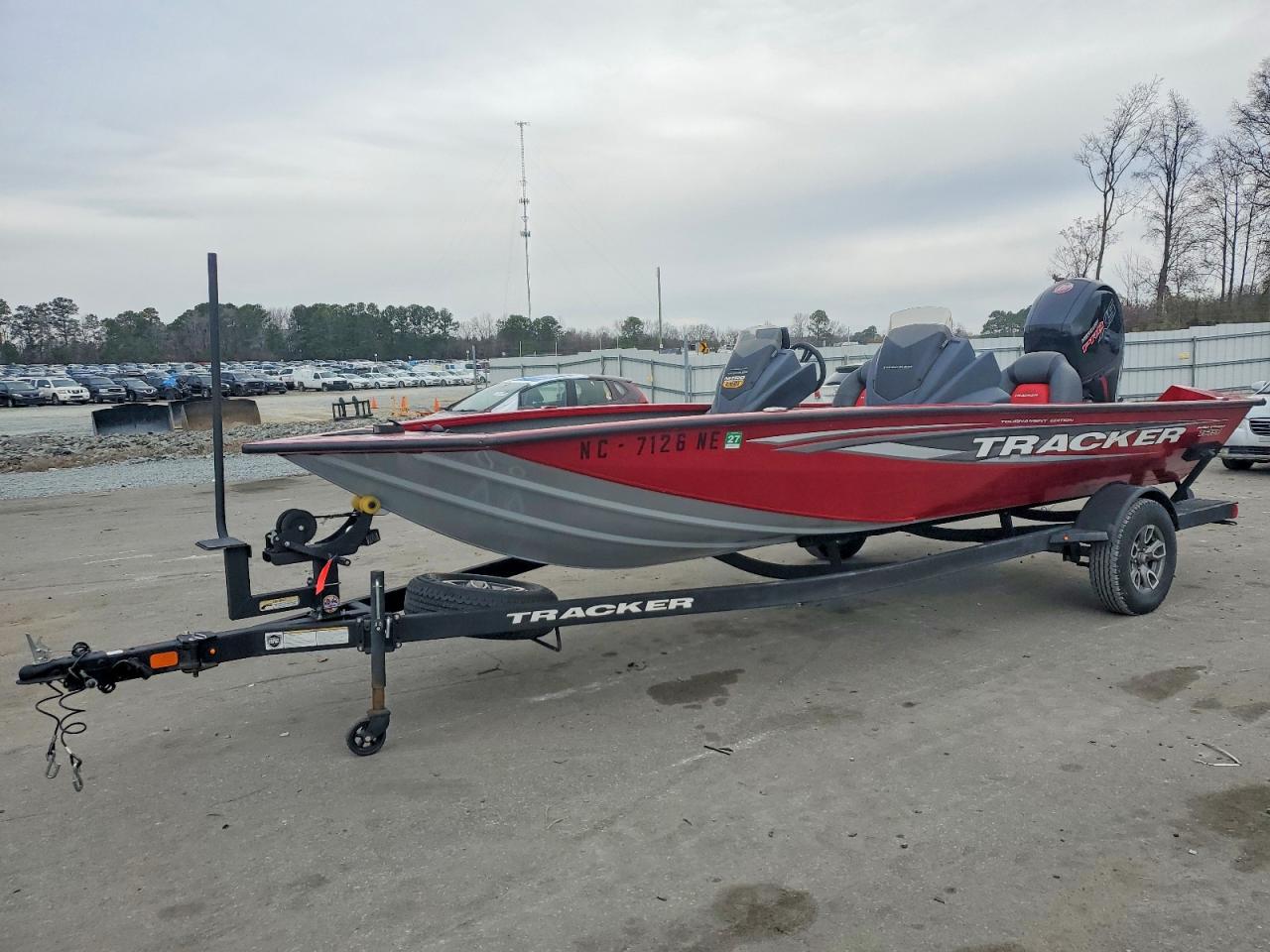 2025 TRACKER UNKNOWN · 2/10