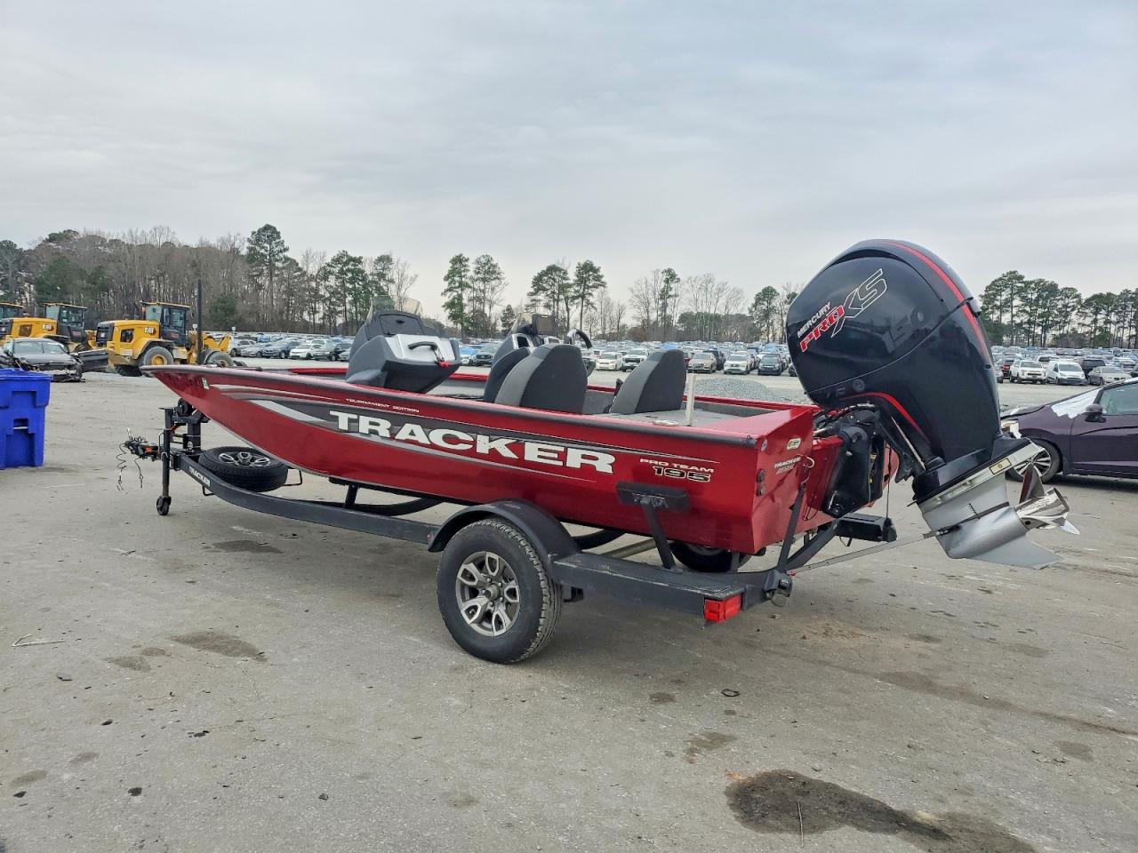 2025 TRACKER UNKNOWN · 3/10