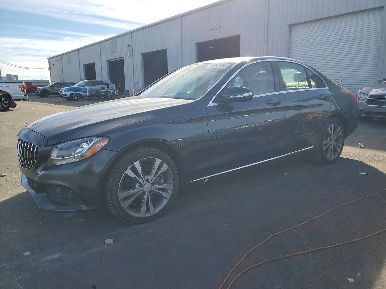 55SWF4KB4FU032554 · 2015 MERCEDES-BENZ C