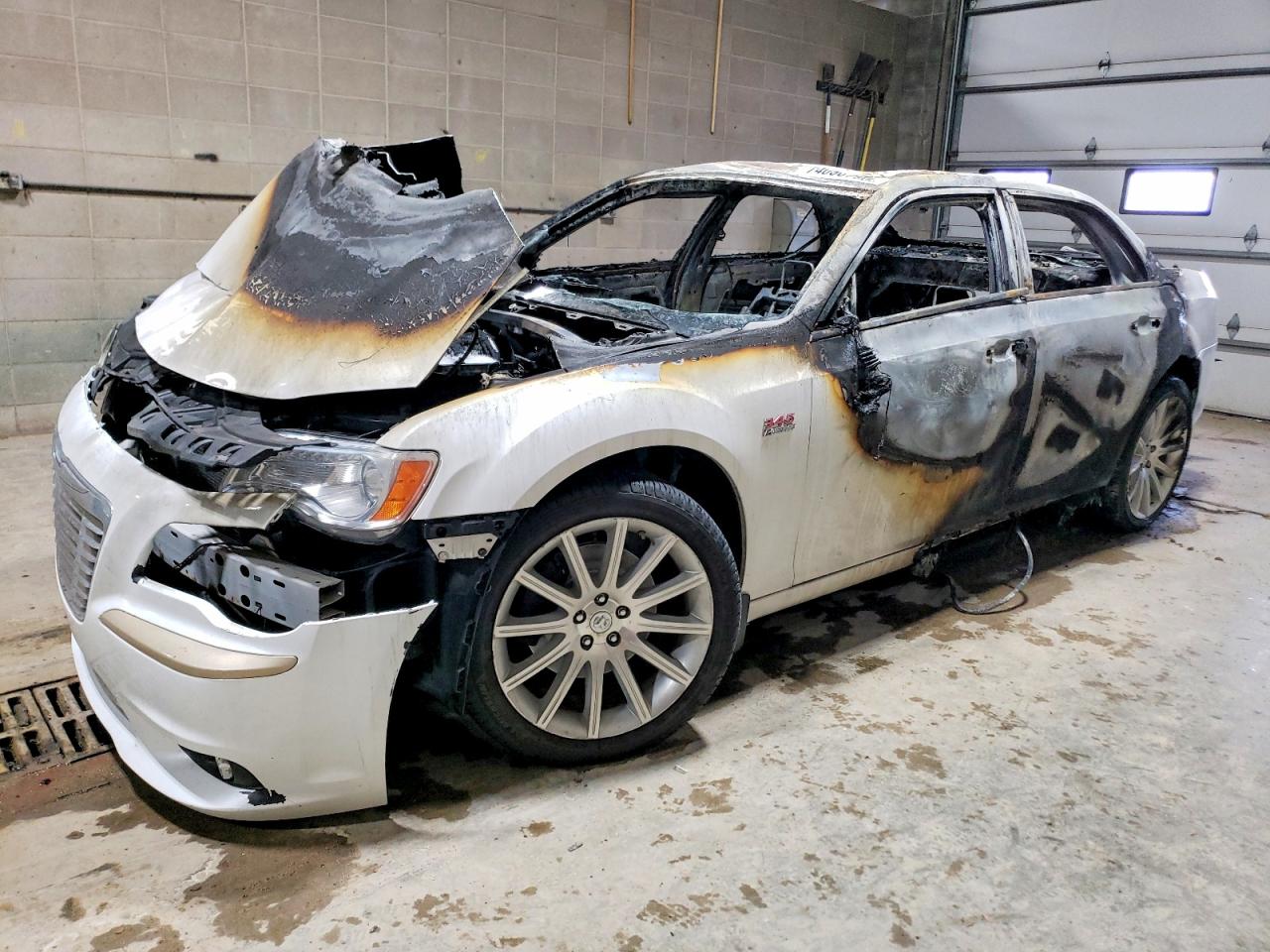 2012 CHRYSLER 300C