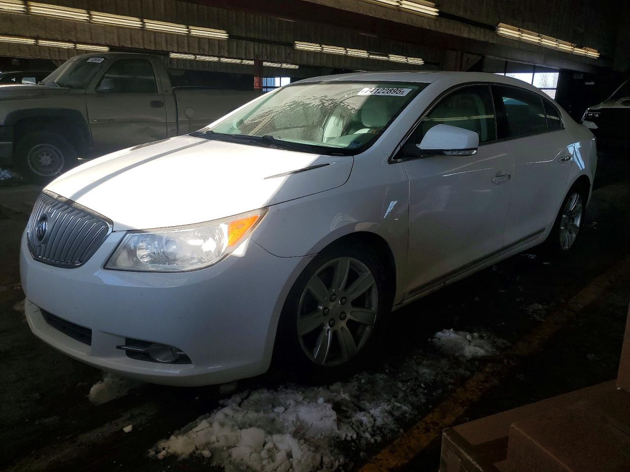 1G4GC5GD9BF202732 · 2011 BUICK LACROSSE