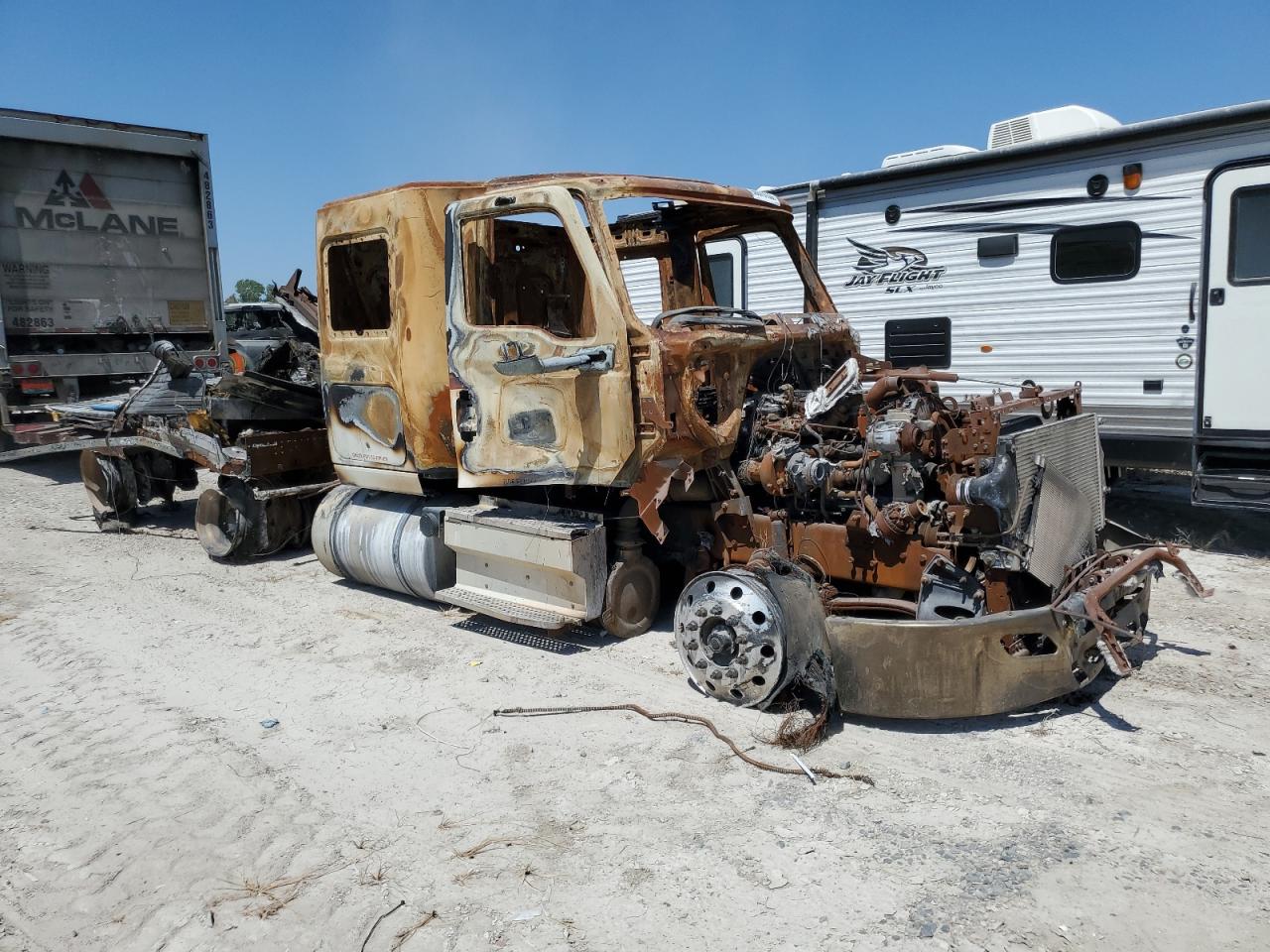 2021 INTERNATIONAL LT625