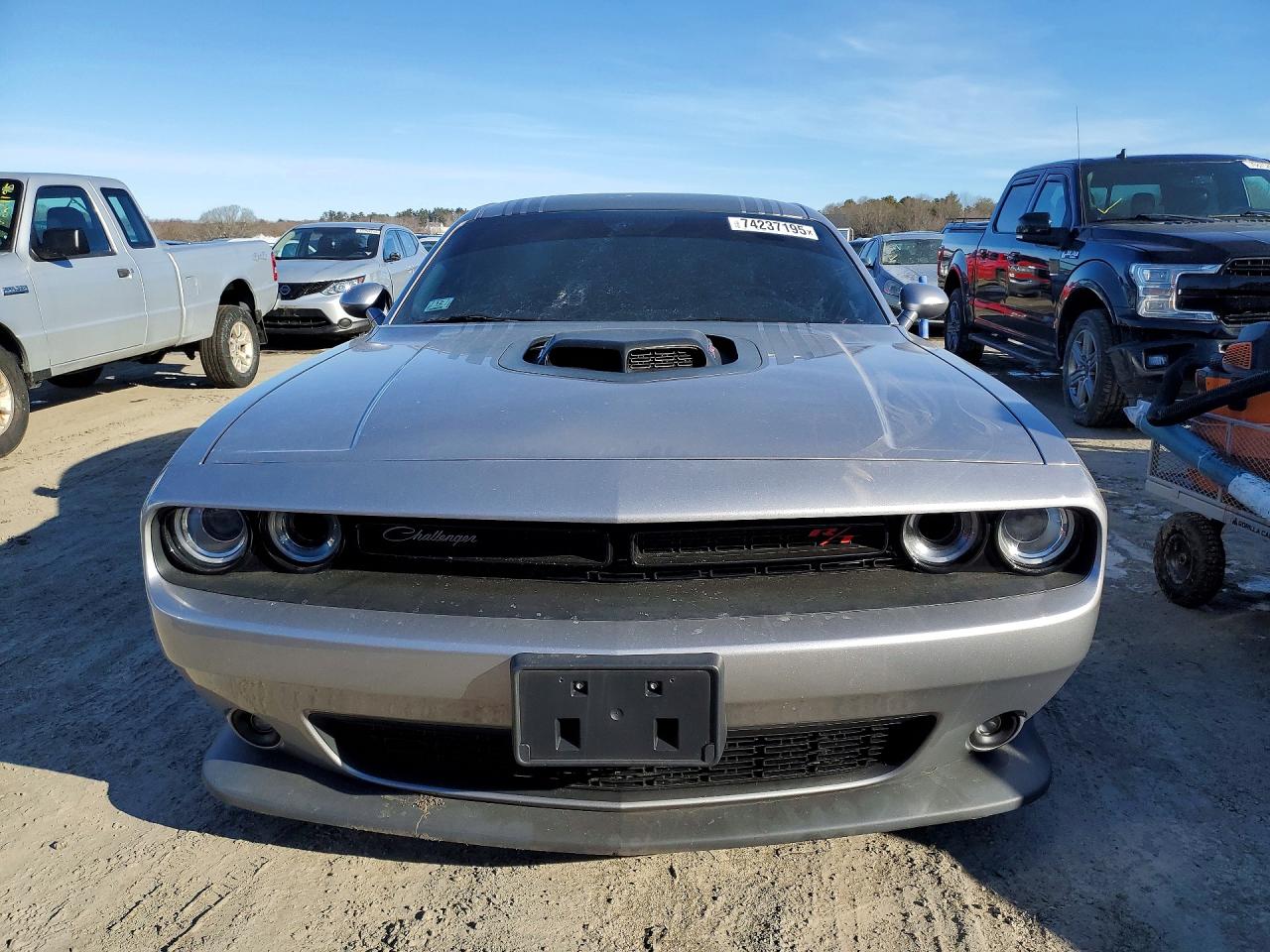 2C3CDZFJ9JH143357 · 2018 DODGE CHALLENGER · 5/12