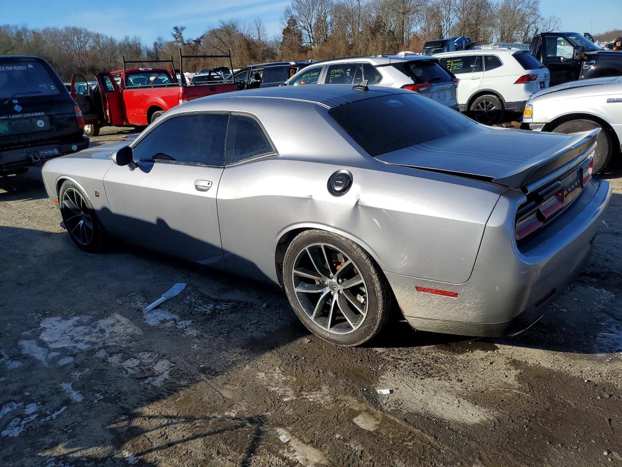 2C3CDZFJ9JH143357 · 2018 DODGE CHALLENGER · 2/12