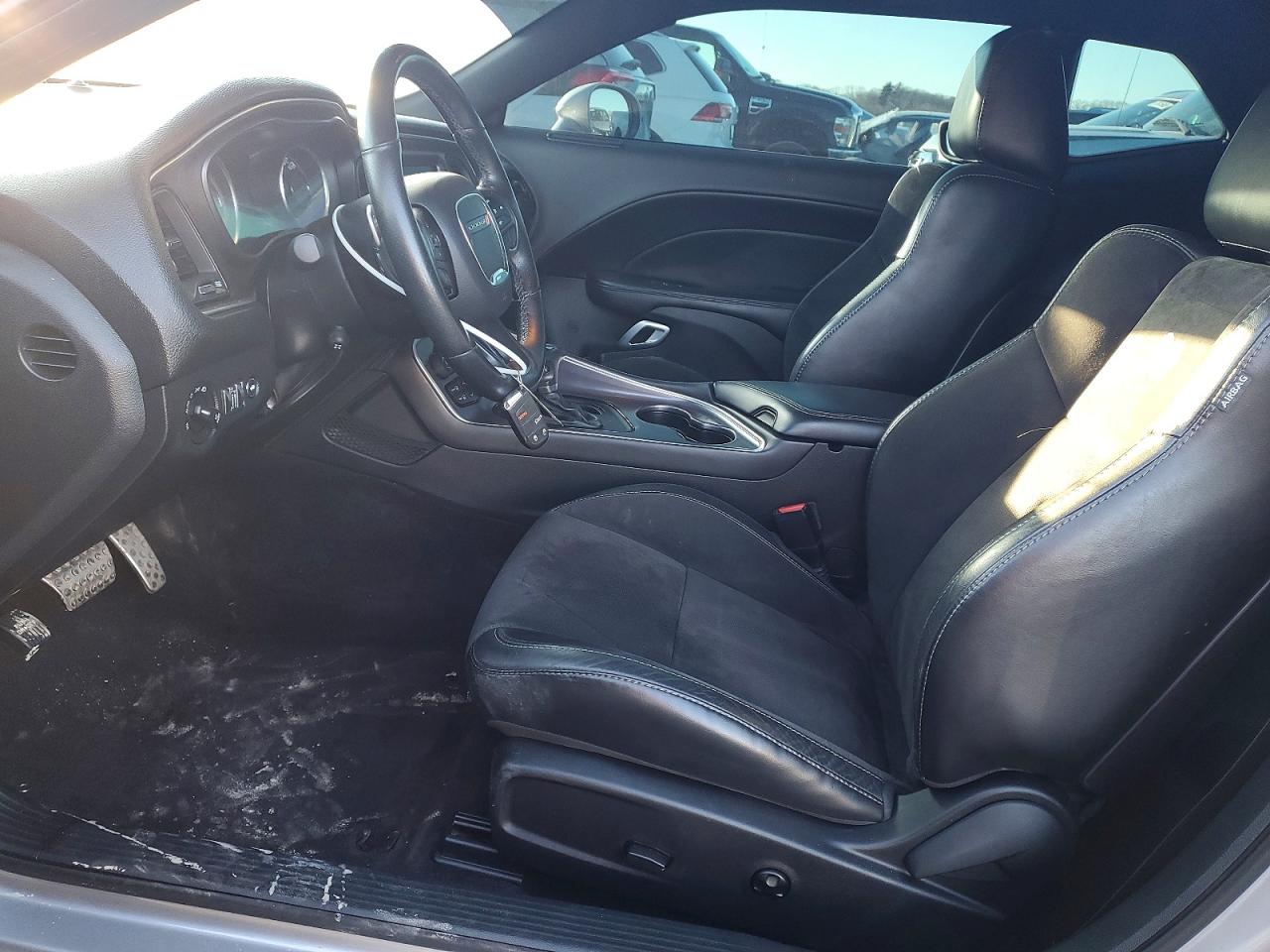 2C3CDZFJ9JH143357 · 2018 DODGE CHALLENGER · 7/12