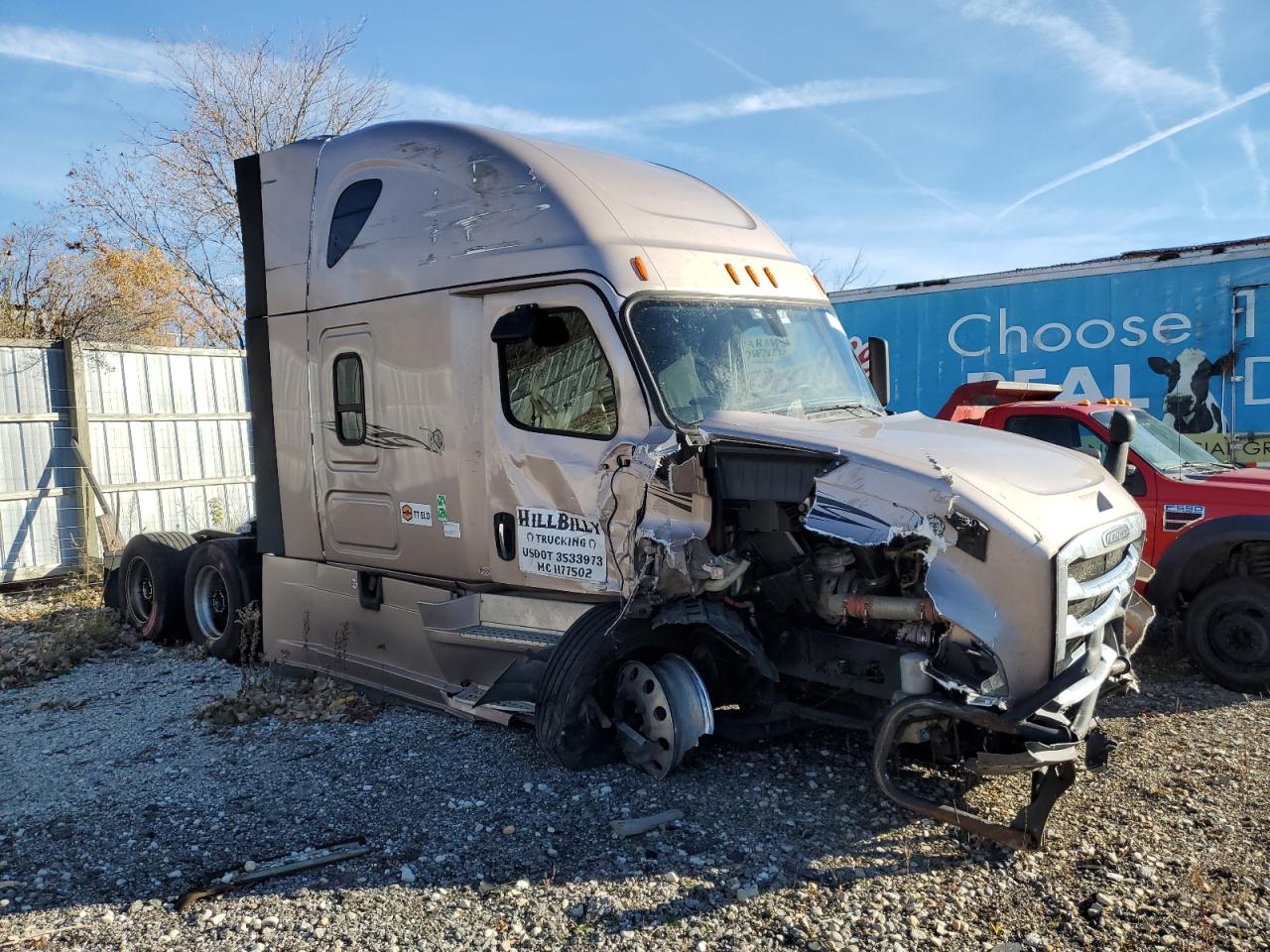 3AKJHHDRXJSHU5536 · 2018 FREIGHTLINER CASCADIA 126