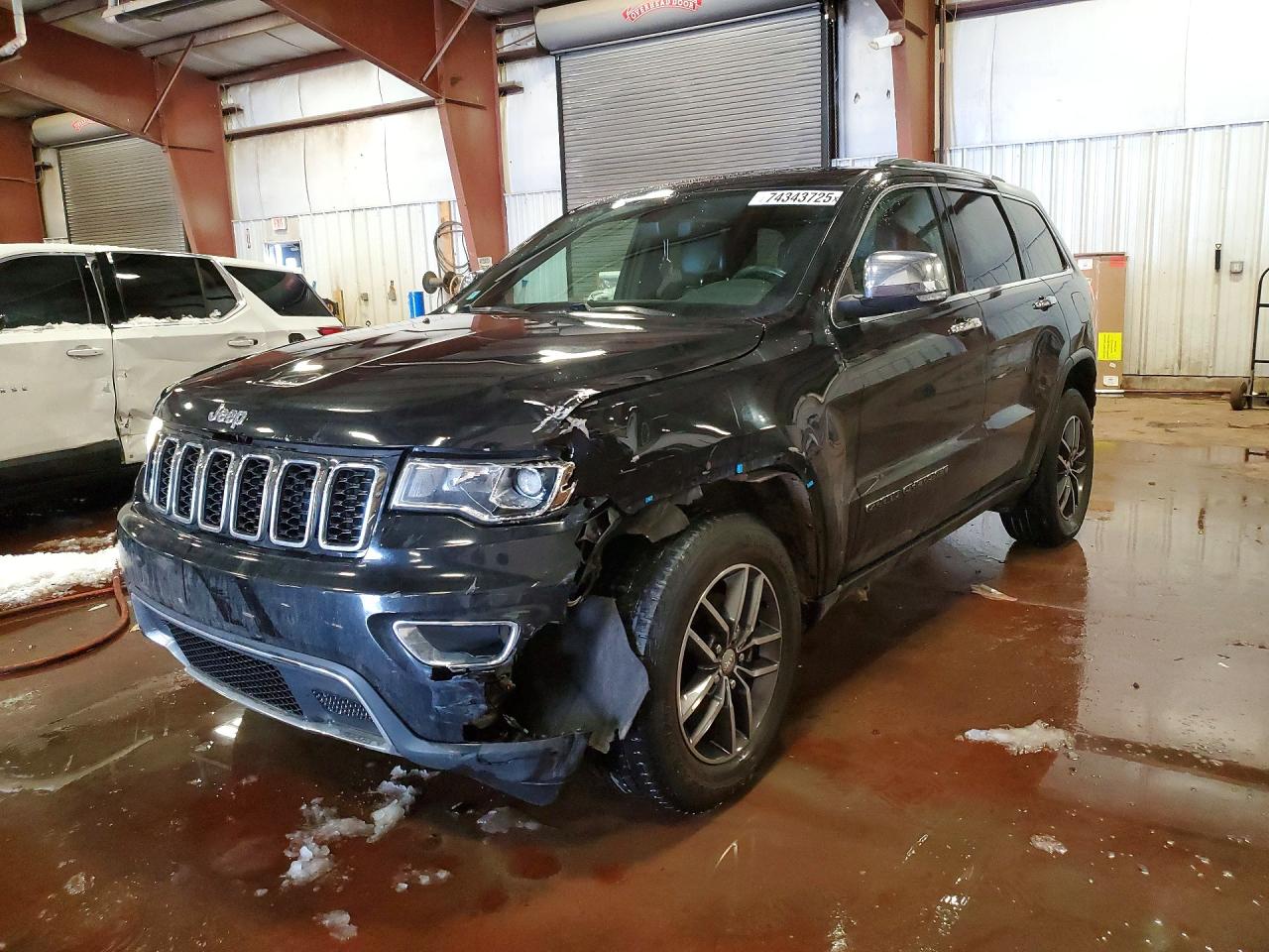 1C4RJFBG2JC444093 · 2018 JEEP GRAND CHEROKEE