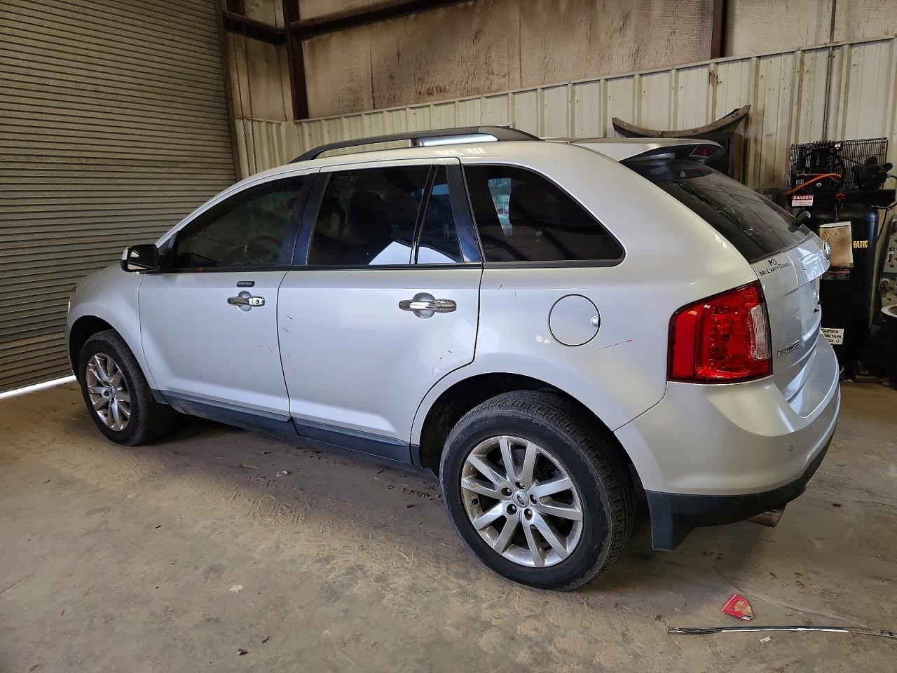 2FMDK4JC0BBB47816 · 2011 FORD EDGE · 2/12