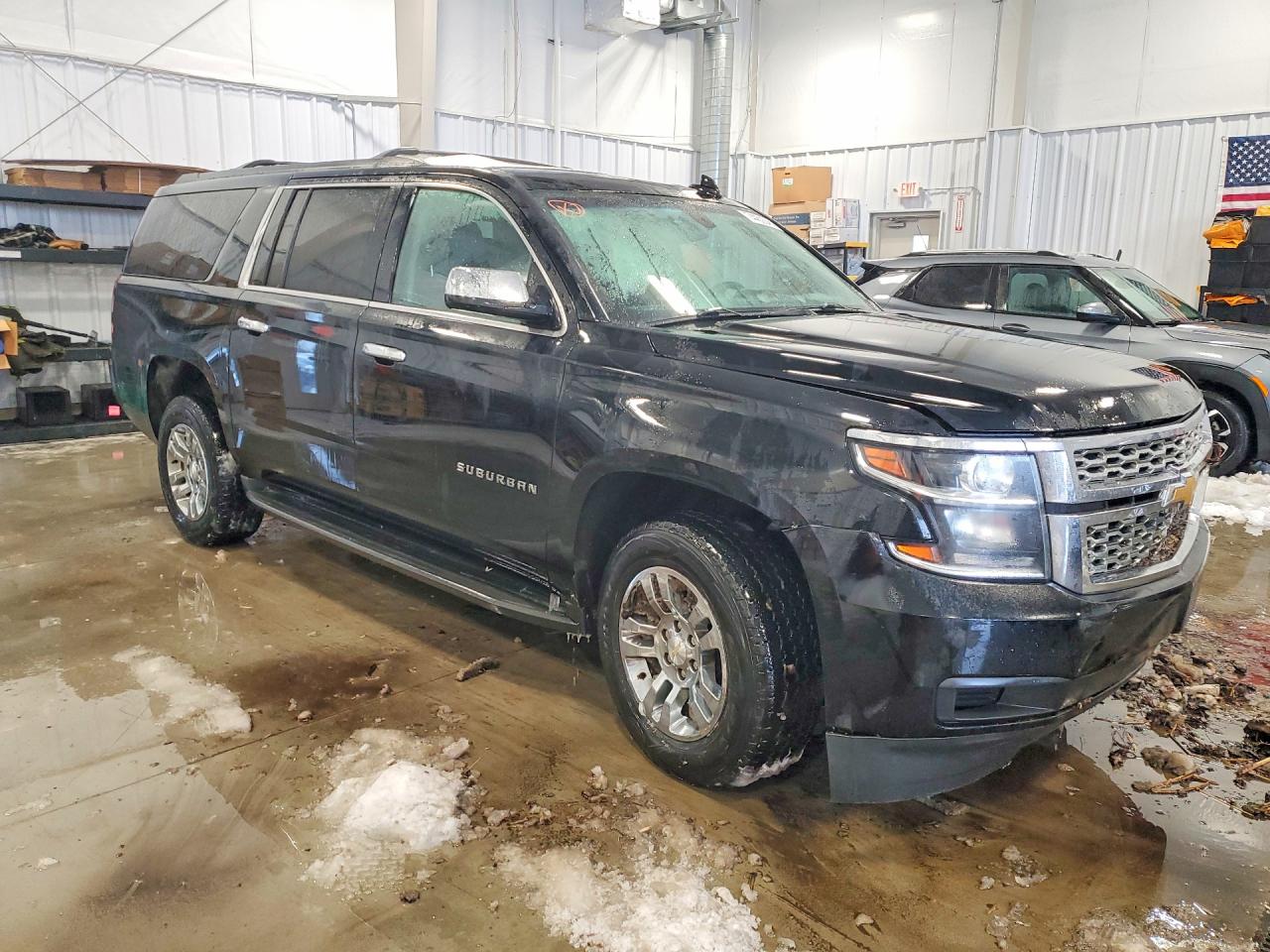 1GNSKKEC1JR298905 · 2018 CHEVROLET SUBURBAN · 4/13