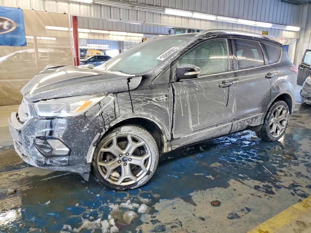1FMCU9J98KUA97233 · 2019 FORD ESCAPE