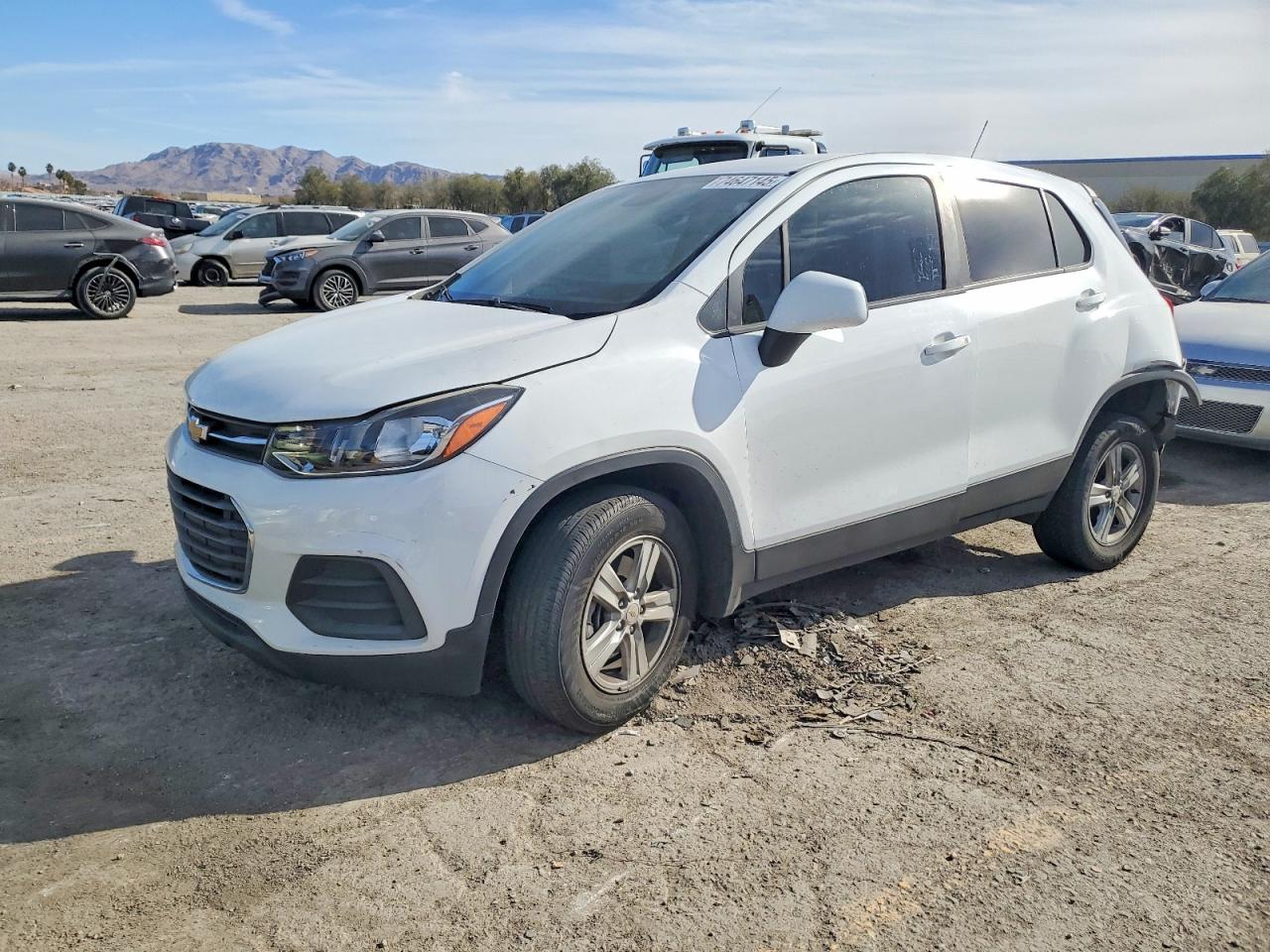 KL7CJKSB2LB057939 · 2020 CHEVROLET TRAX