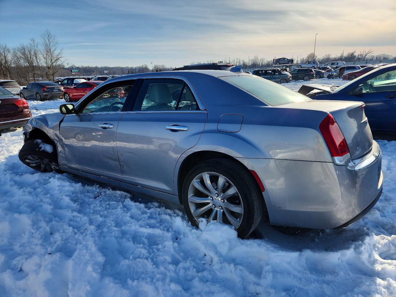 2C3CCAEGXJH126903 · 2018 CHRYSLER 300 · 2/11