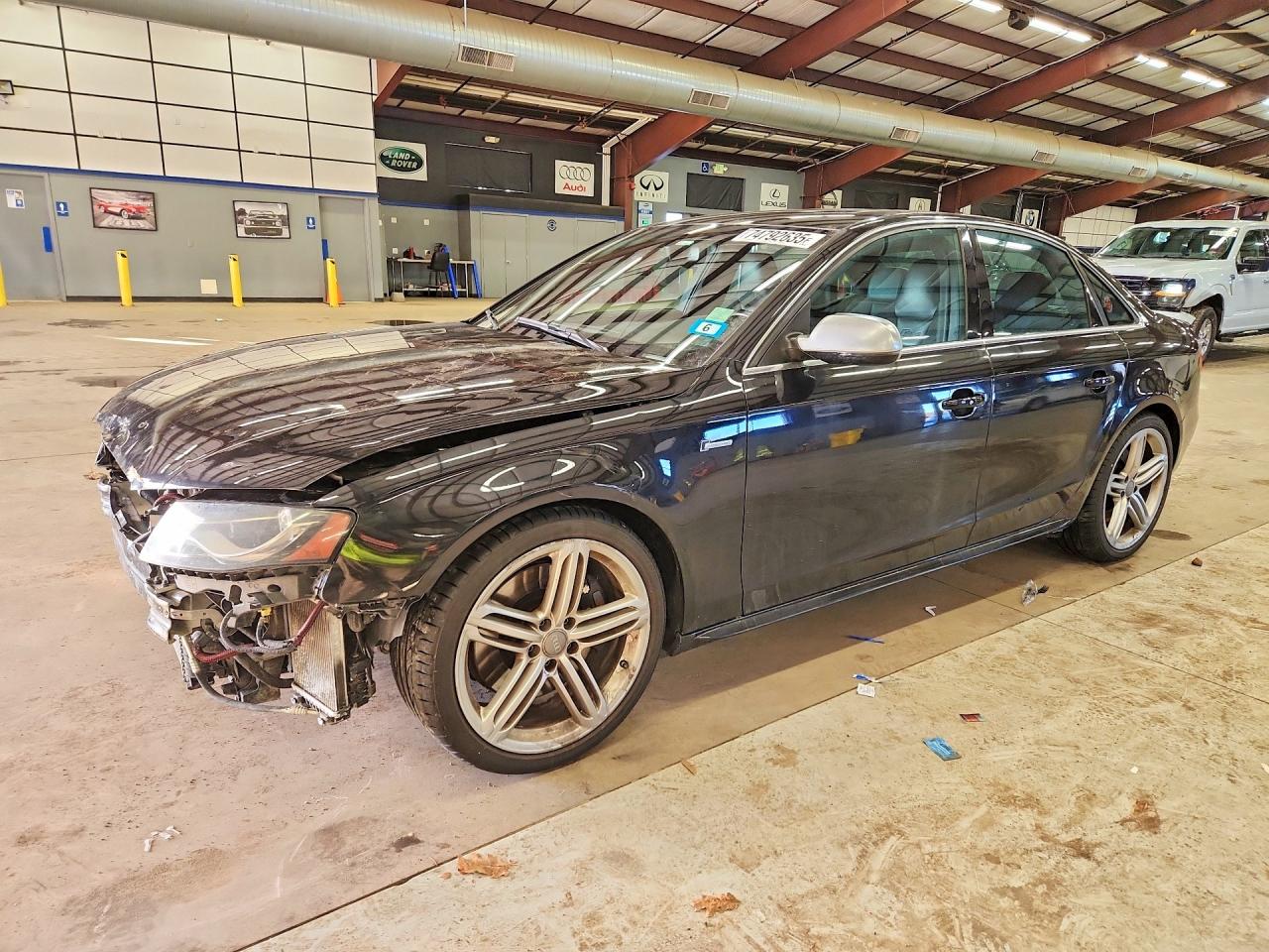 WAUKGBFL0BA040932 · 2011 AUDI S4