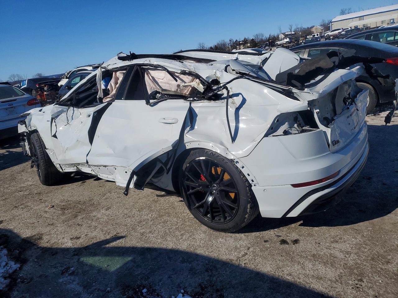 WA1EVAF12KD021872 · 2019 AUDI Q8 · 2/13