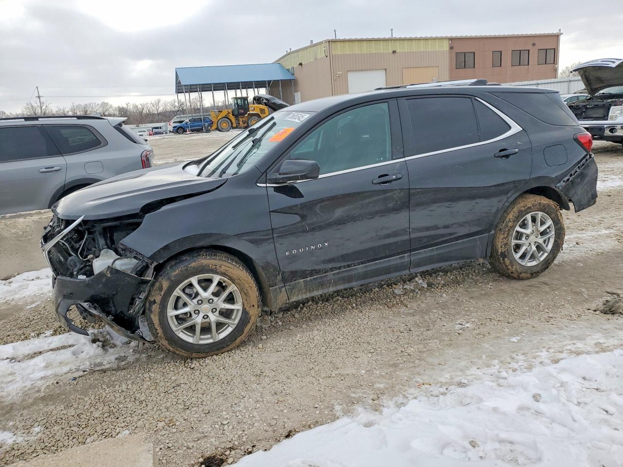 3GNAXKEV4NL237687 · 2022 CHEVROLET EQUINOX