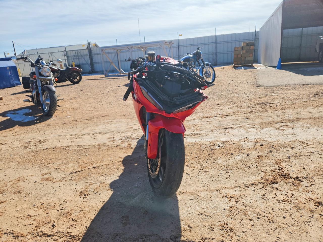 ZDMDAG6W5SB002177 · 2025 DUCATI PANIGALE · 2/9