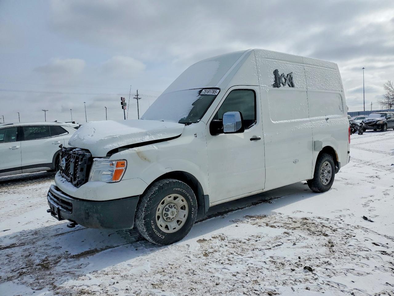 2017 NISSAN NV