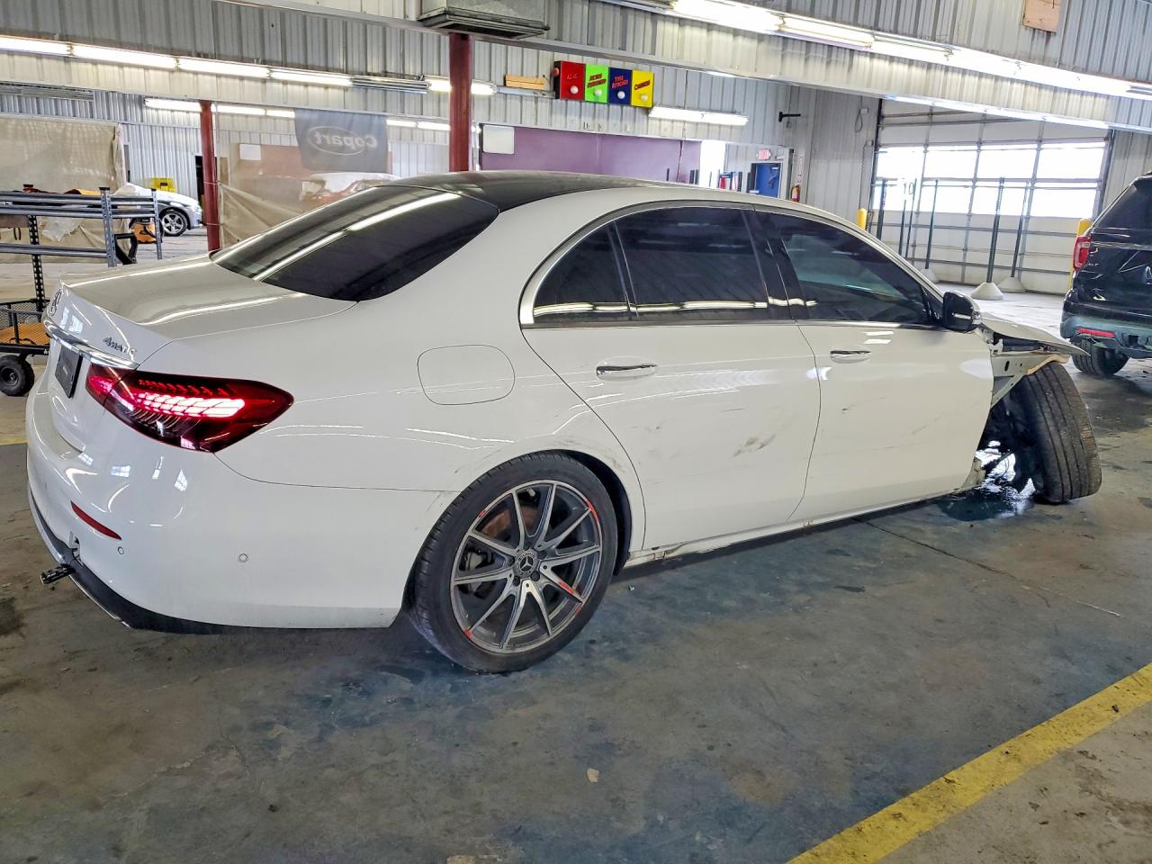 W1KZF8EB2MA967584 · 2021 MERCEDES-BENZ E · 3/12