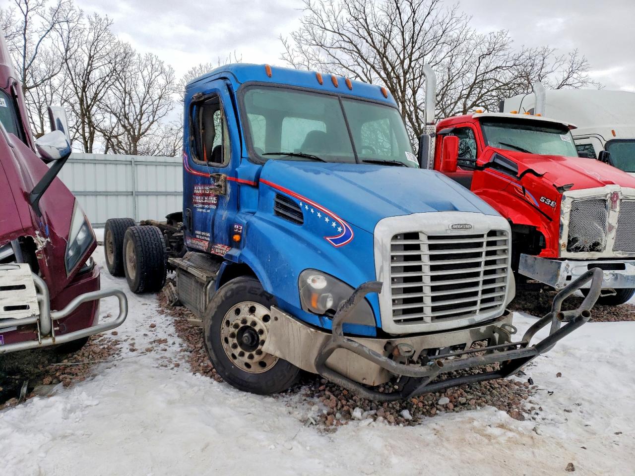 1FUJGBDV5KLKF7646 · 2019 FREIGHTLINER CASCADIA 113