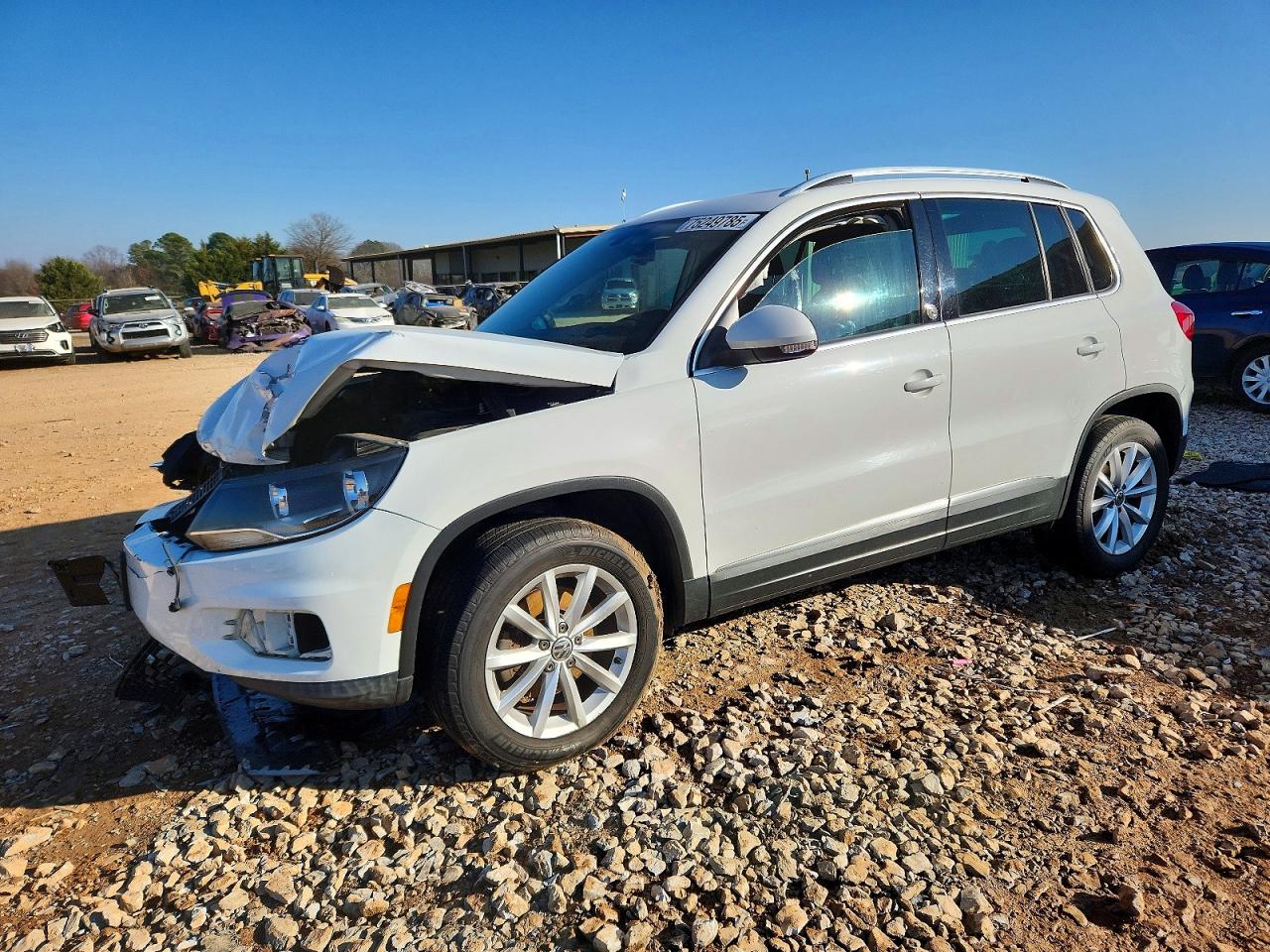 WVGSV7AX4HK009746 · 2017 VOLKSWAGEN TIGUAN