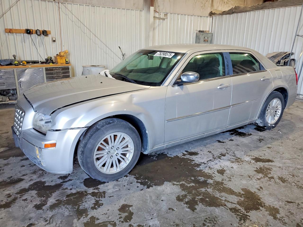 2C3CA4CD0AH251411 · 2010 CHRYSLER 300
